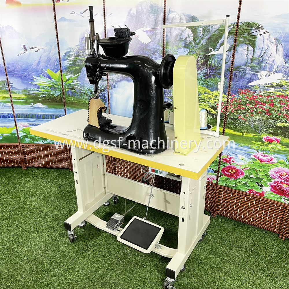 Three Needles Chain Stitch Sewing Machine 3 Jpg